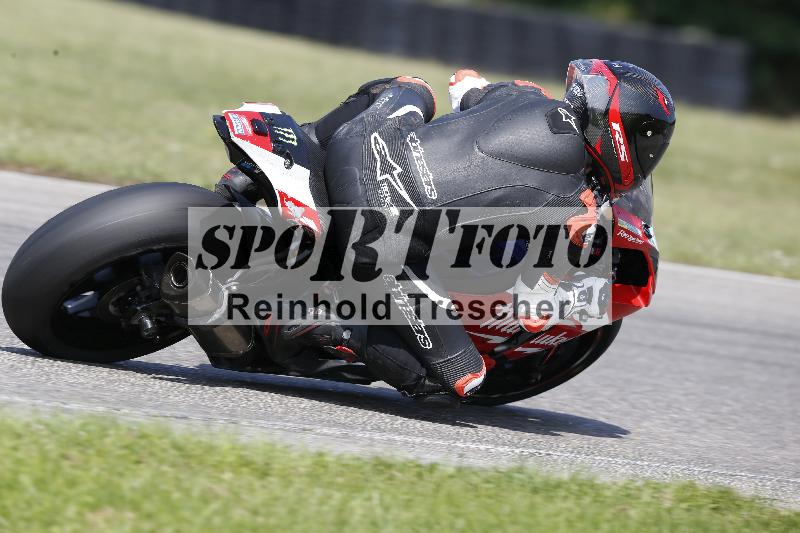 /45 10.08.2025 Plüss Moto Sport ADR/Freies Fahren/backside